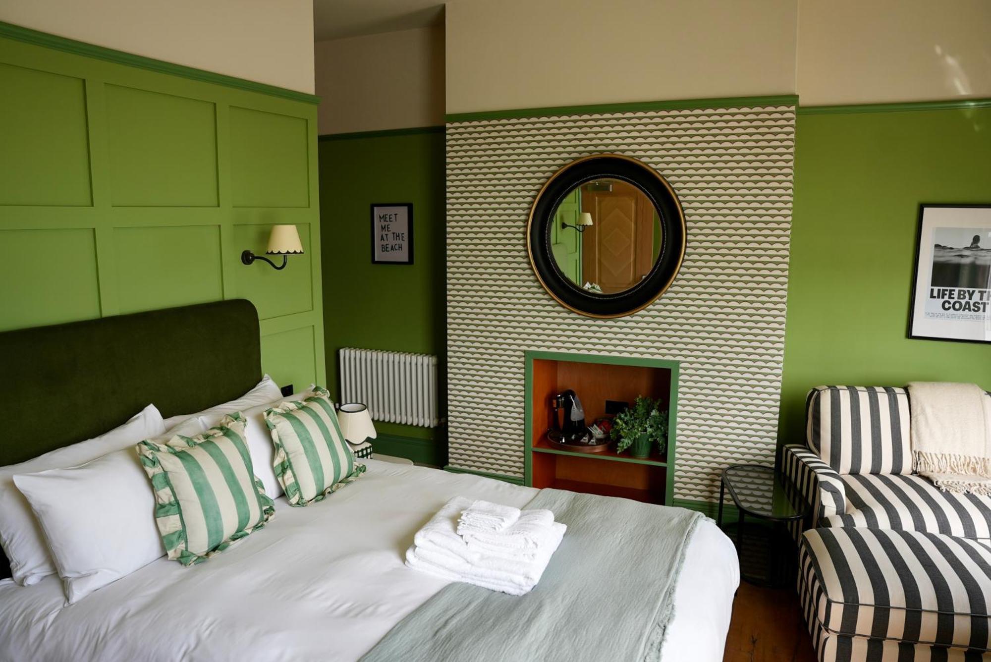 The London & Paris Hotel Φόλκστοουν Εξωτερικό φωτογραφία